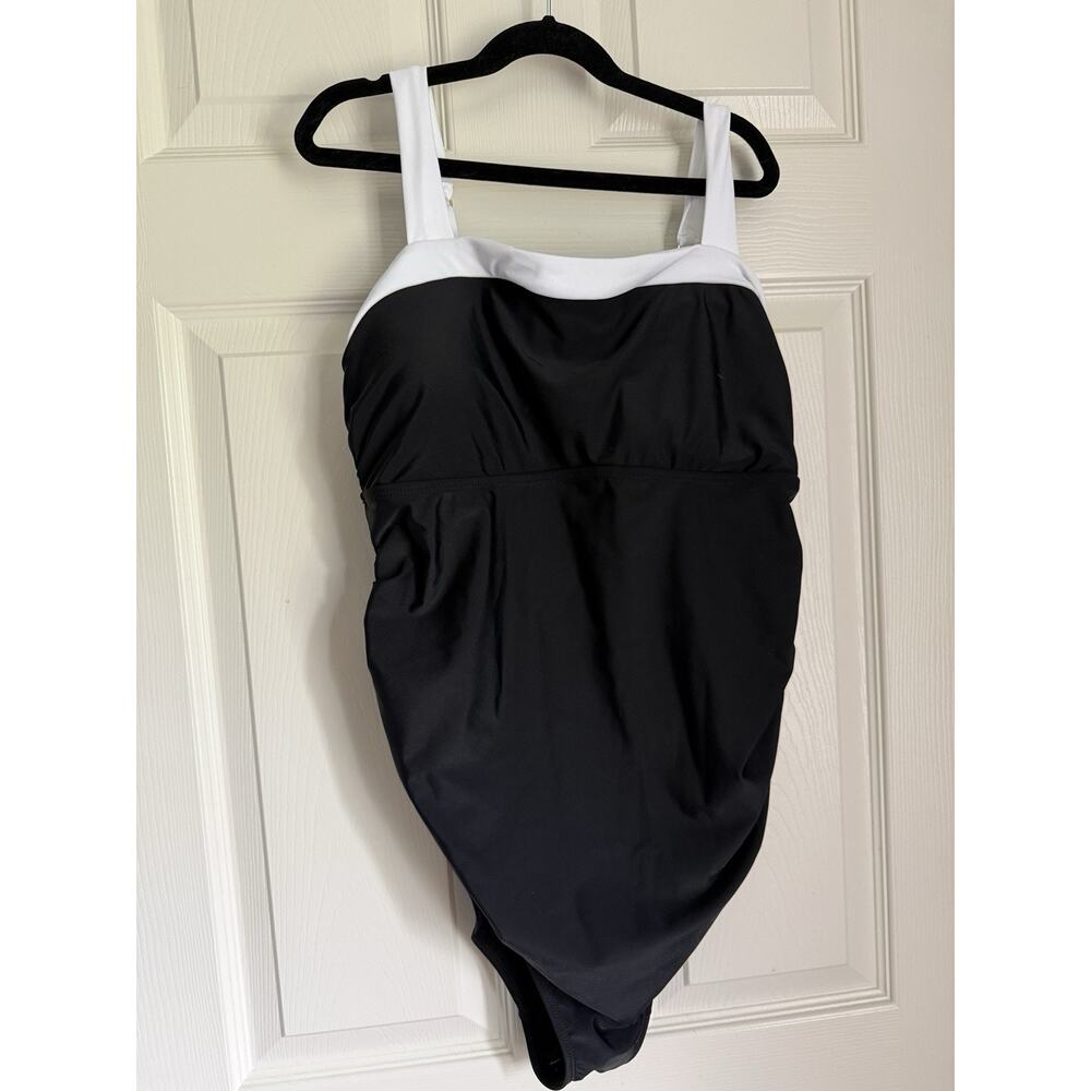 NWT Summer Mae Maternity One Piece Swimsuit Black White Size 6/8